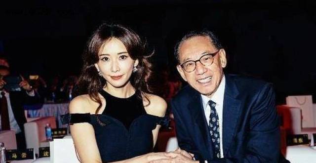 因香港疫情，TVB停工18天，身价137亿美元的富豪，却未行动