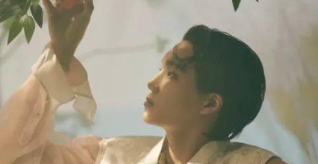 EXO KAl,被选为Charmzone口罩模特